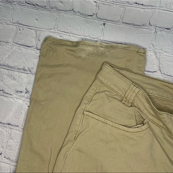 Unionbay Stretch Khaki Colored Pants Size 11 - Picture 5 of 8